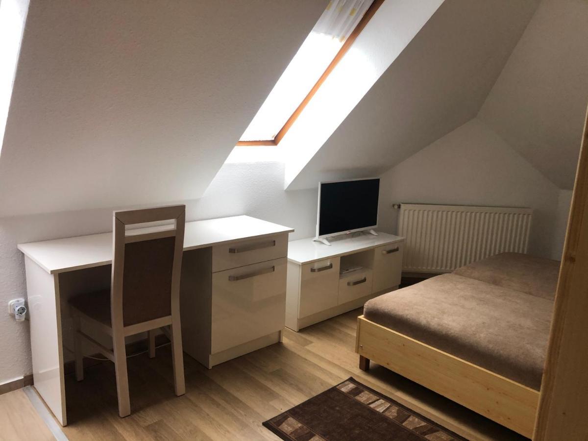 Mol-Ker-Vill Apartment Ленті Екстер'єр фото