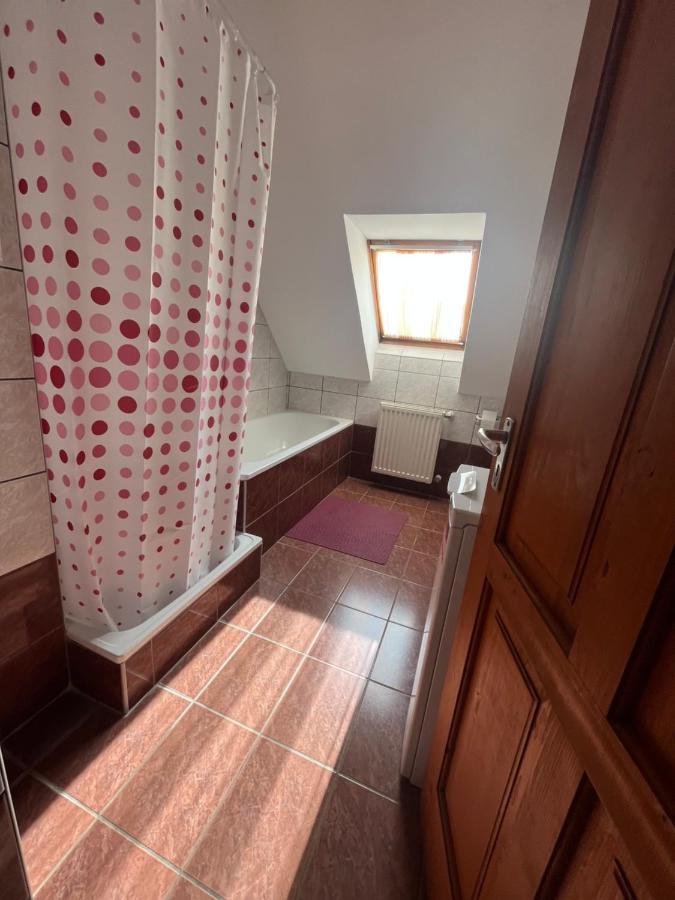 Mol-Ker-Vill Apartment Ленті Екстер'єр фото